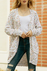 Cardigan long blanc ouvert sur le devant avec poches